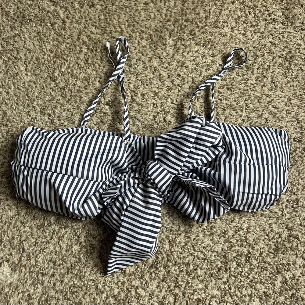 🦋 NWOT Striped Bow Tie Crop Top Padded Casual Summer Large